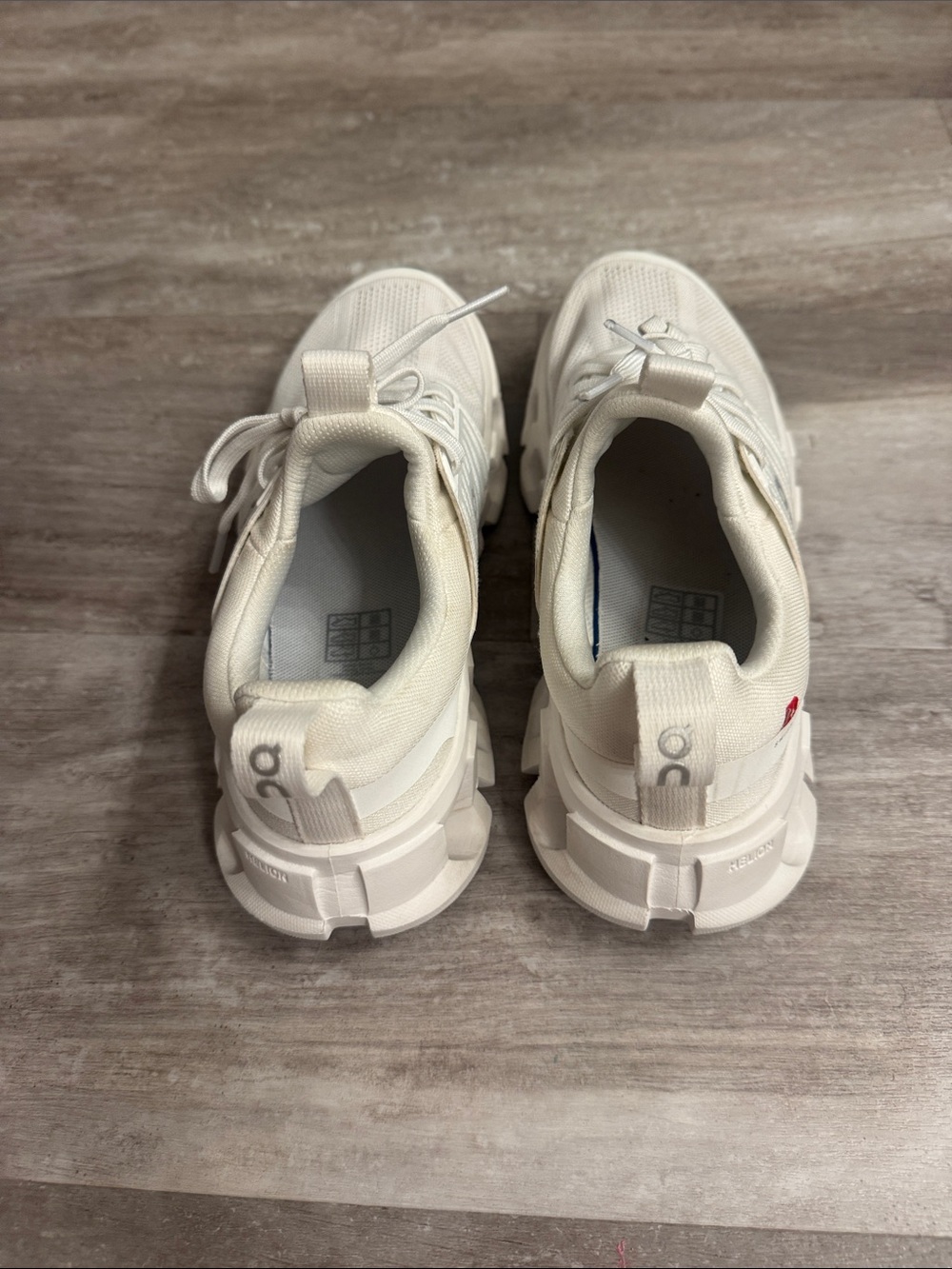 On Cloud Kids Cloudnova White Sneakers - Picture 4 of 8